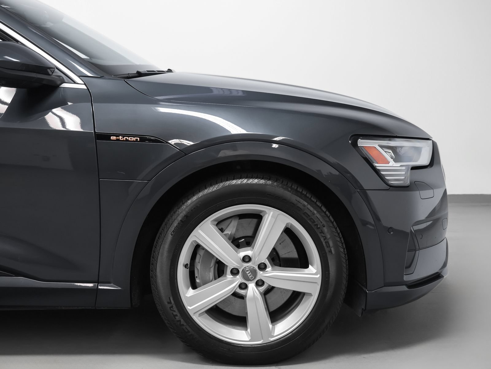 Used 2019 Audi e-tron Prestige AWD/4WD image 15