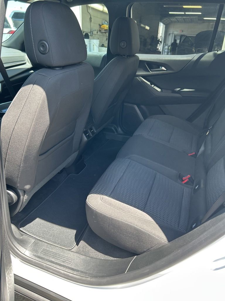 Used 2026 Chevrolet Equinox LT AWD/4WD image 17