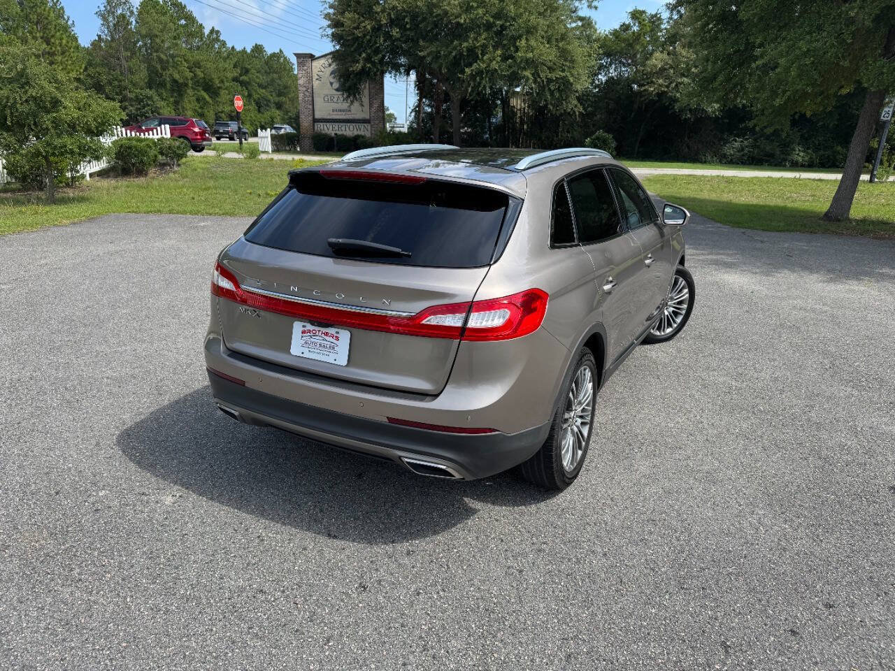 Used 2018 Lincoln MKX Reserve w/ Lincoln MKX Climate Package FWD image 6