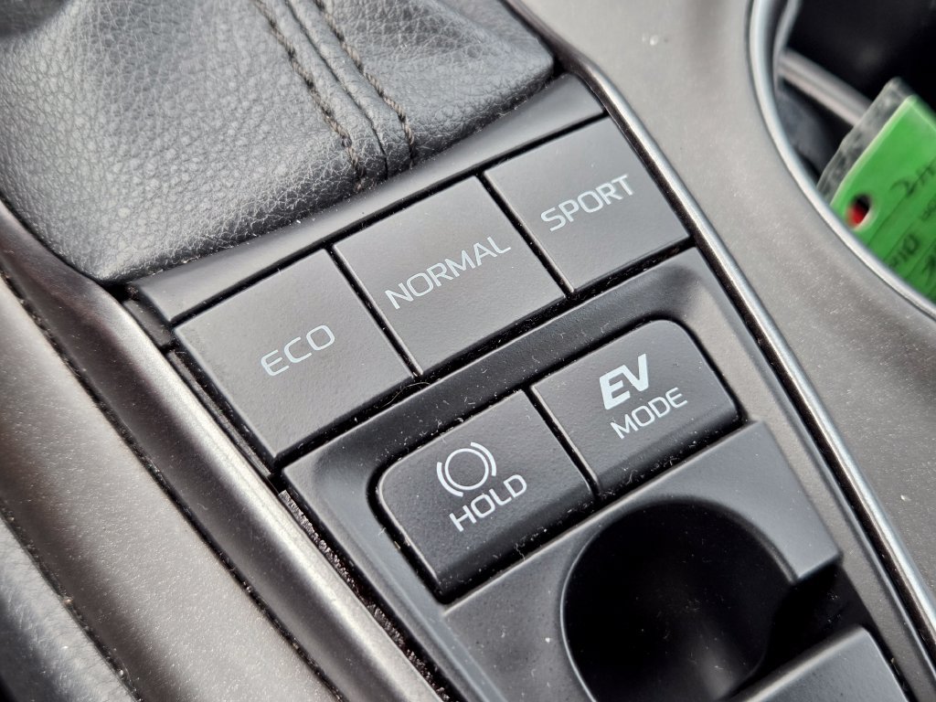 Used 2023 Toyota Camry SE FWD image 30