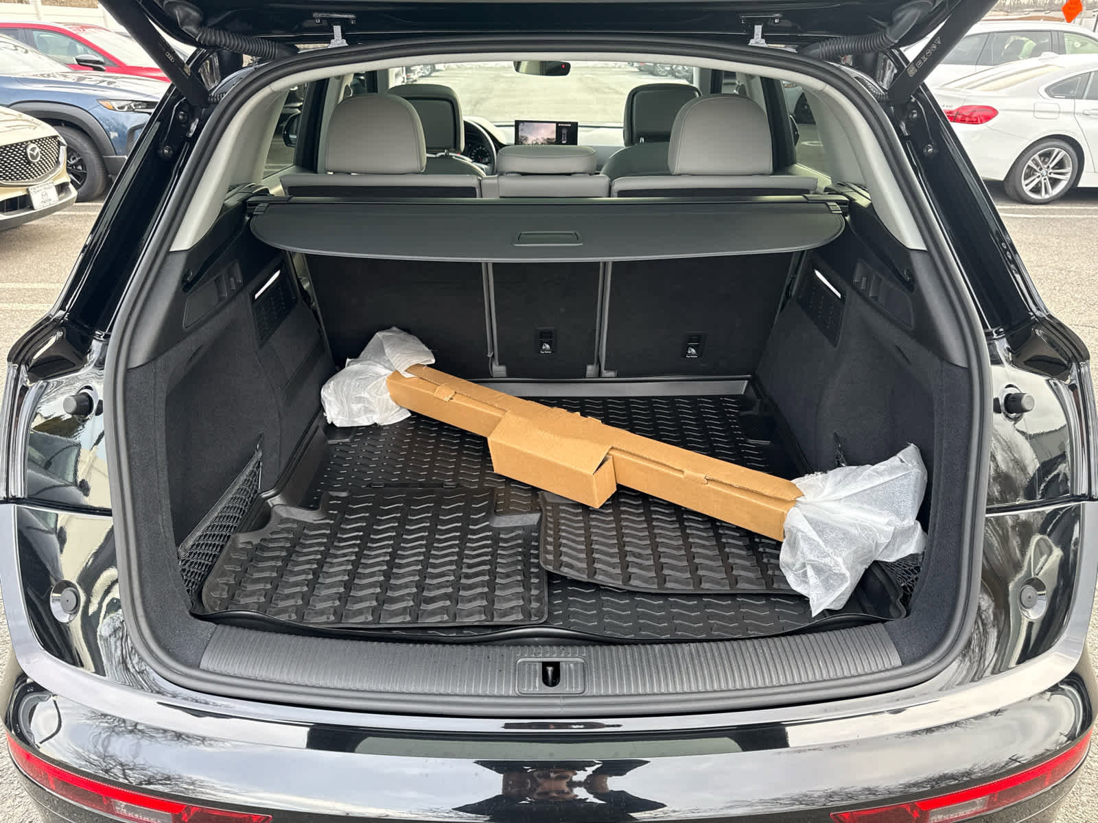 Used 2021 Audi Q5 Premium w/ Convenience Package image 8