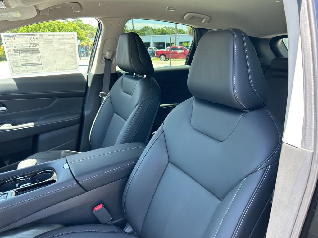 New 2025 Nissan Murano SV image 16