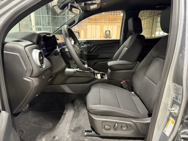 New 2026 Chevrolet Colorado LT image 9
