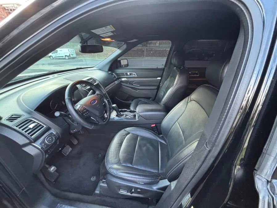 Used 2017 Ford Explorer Limited image 15