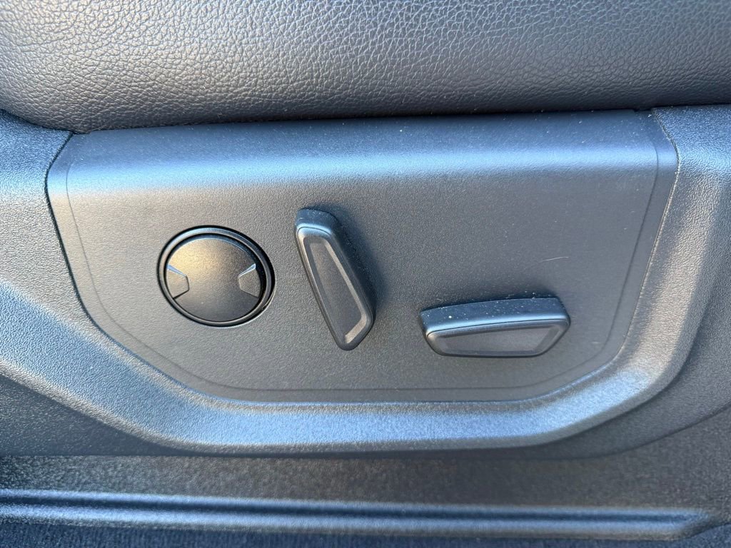 Used 2022 Ford F250 Lariat w/ FX4 Off-Road Package image 43