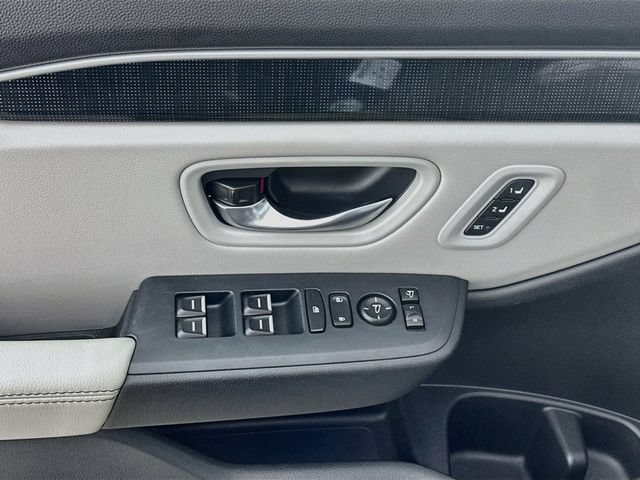 Certified 2025 Honda Pilot Elite image 24