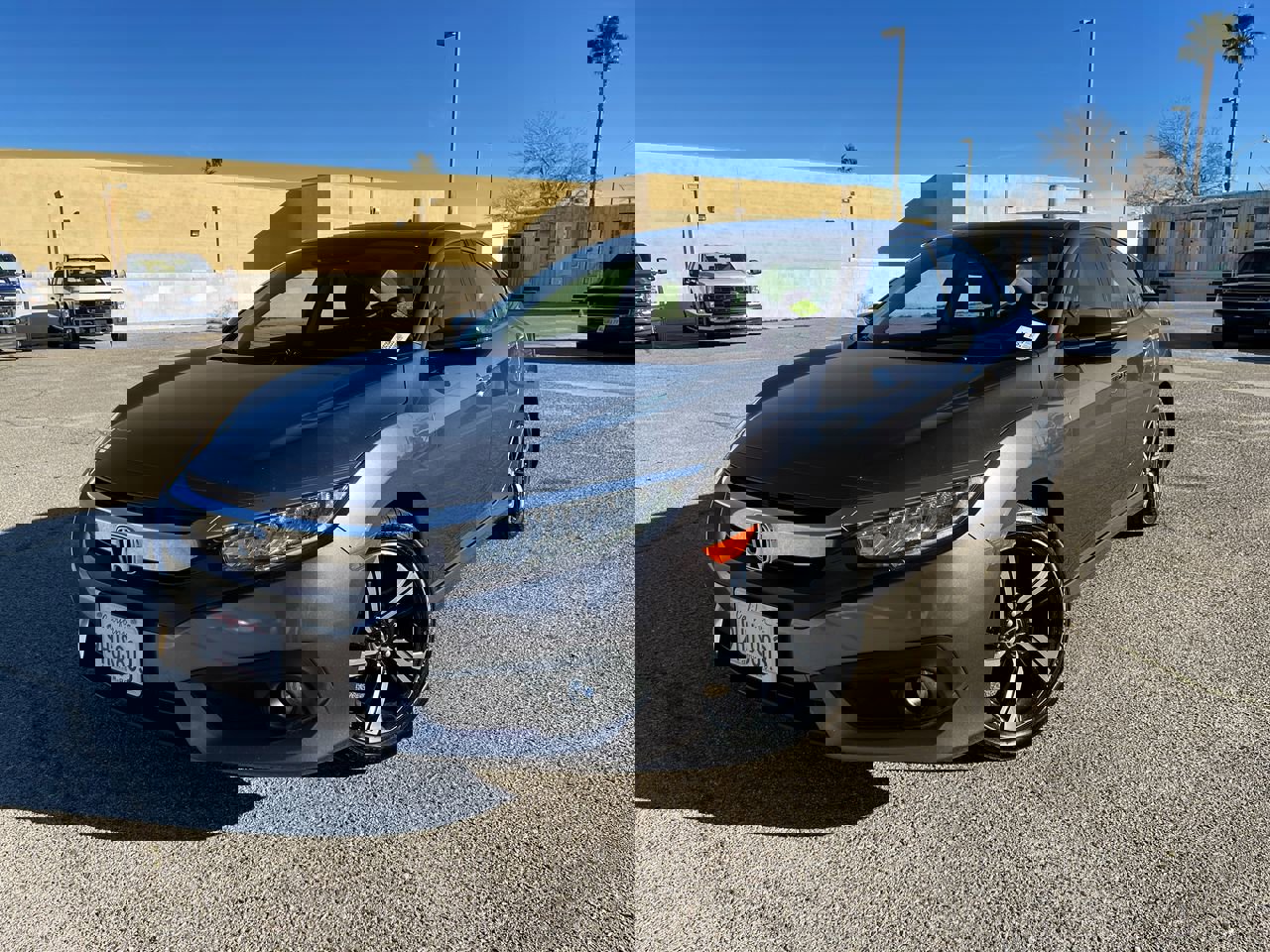 Used 2018 Honda Civic Touring