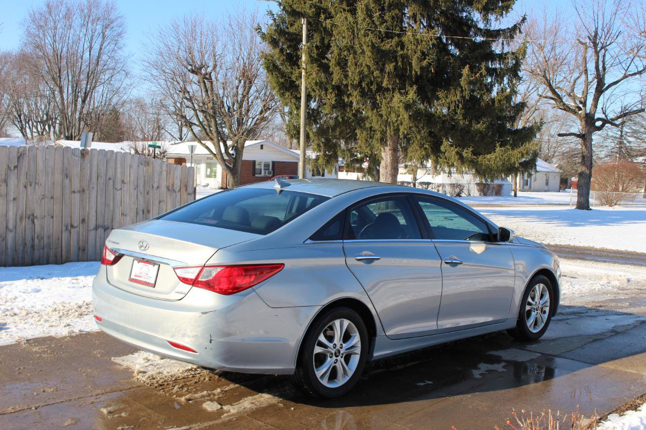 Used 2011 Hyundai Sonata Limited w/ Navigation Pkg 5 FWD image 10