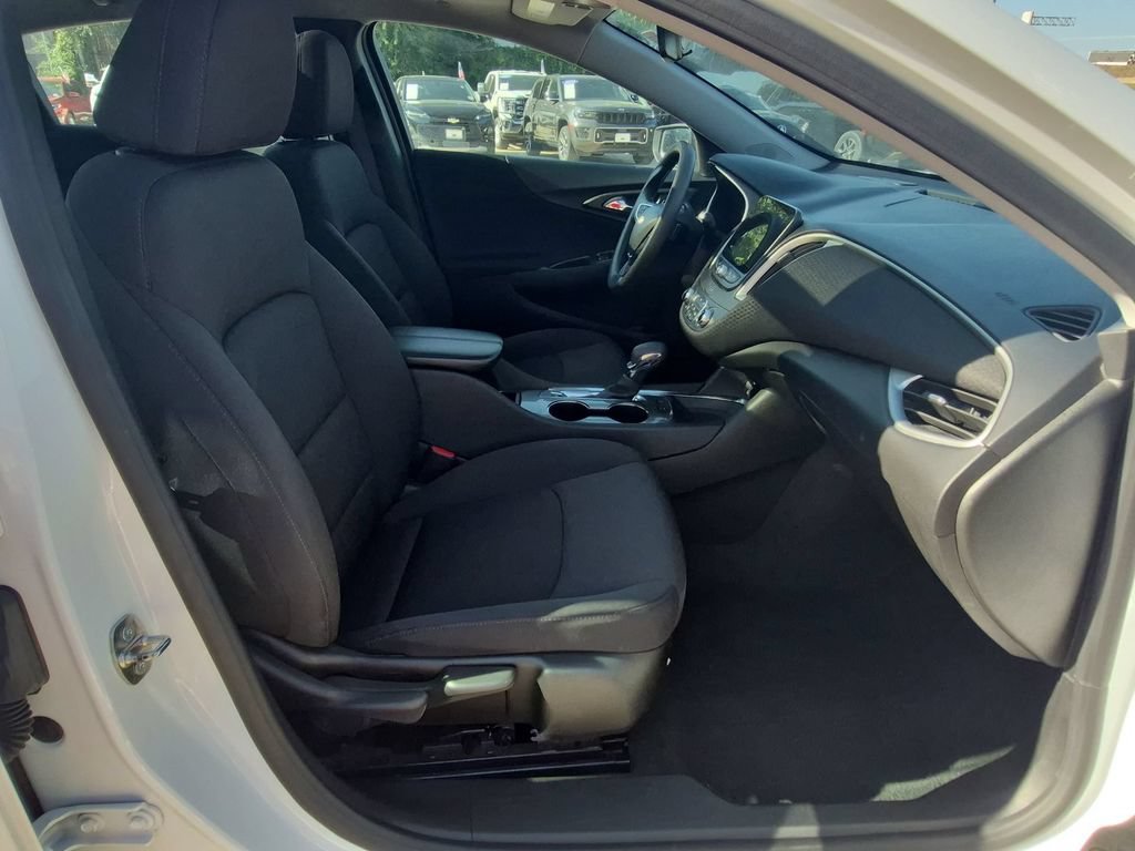 Used 2024 Chevrolet Malibu LT FWD image 24