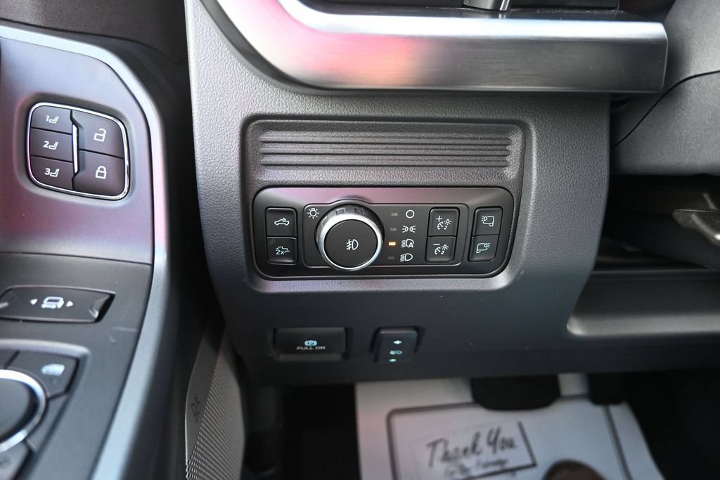 Used 2026 Ford F250 Lariat w/ Black Appearance Package AWD/4WD image 34