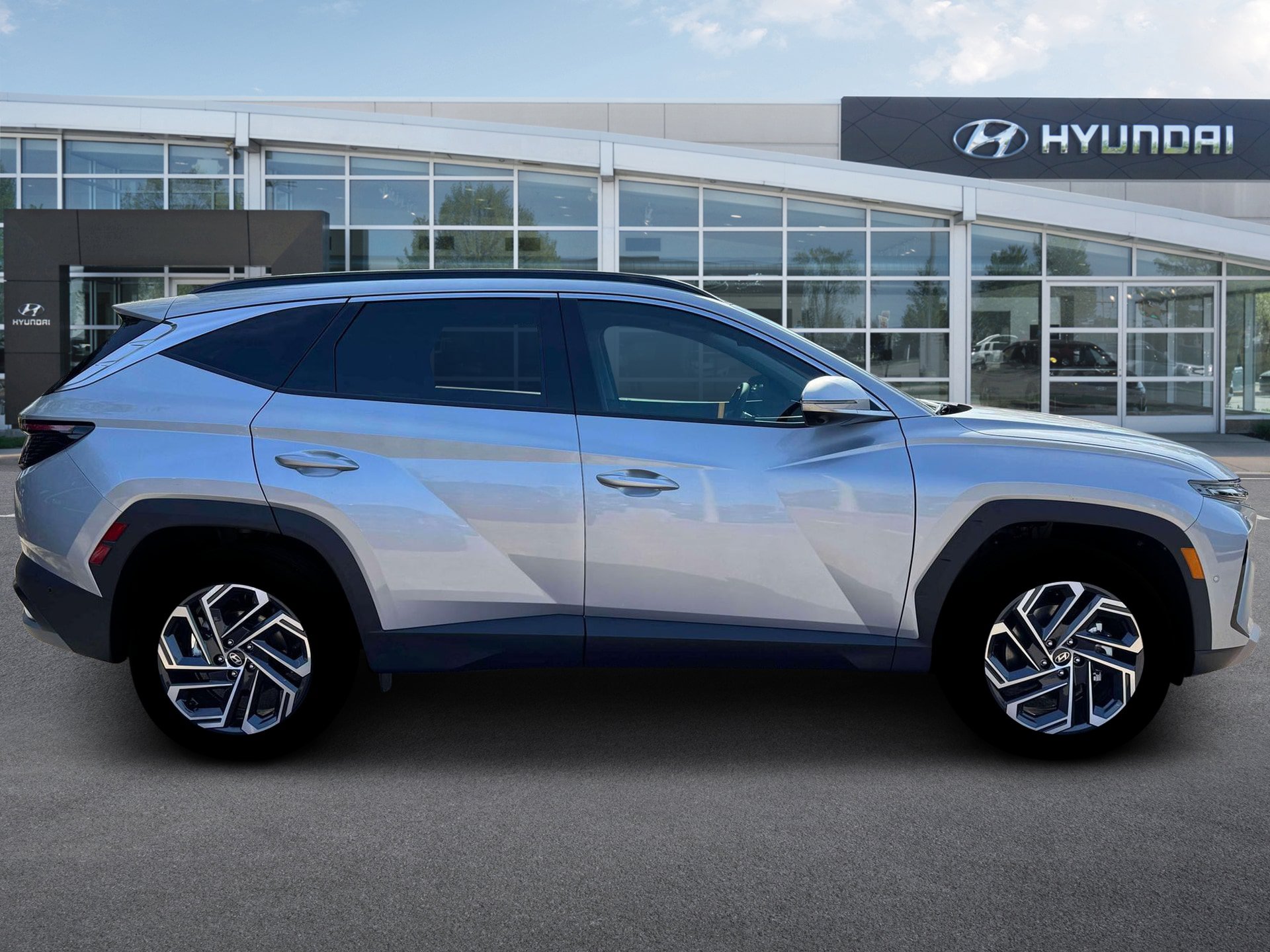 New 2026 Hyundai Tucson Limited AWD/4WD image 9