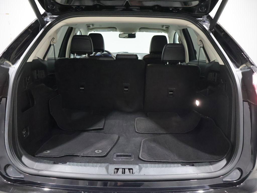 Used 2024 Ford Edge Titanium w/ Equipment Group 301A image 4