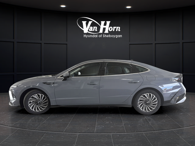 Certified 2025 Hyundai Sonata Limited FWD image 13