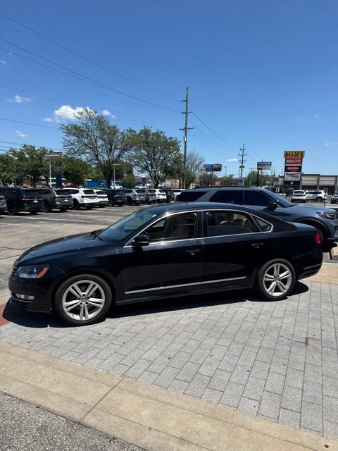 Used 2013 Volkswagen Passat TDI SEL Premium FWD image 13
