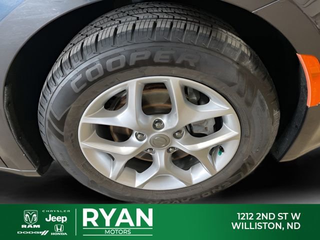 Used 2020 Chrysler Pacifica Limited image 16