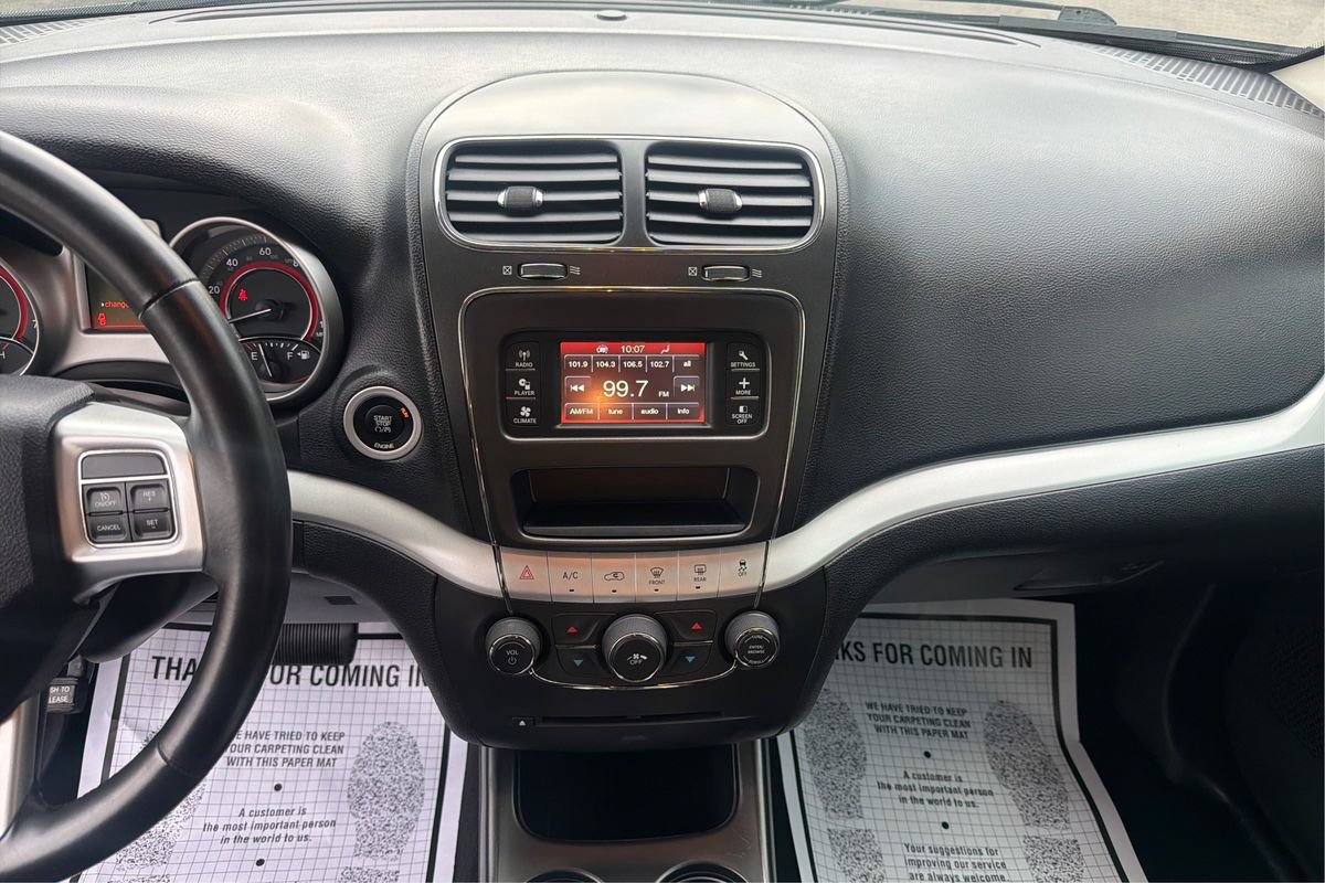 Used 2016 Dodge Journey SE w/ Flexible Seating Group FWD image 12