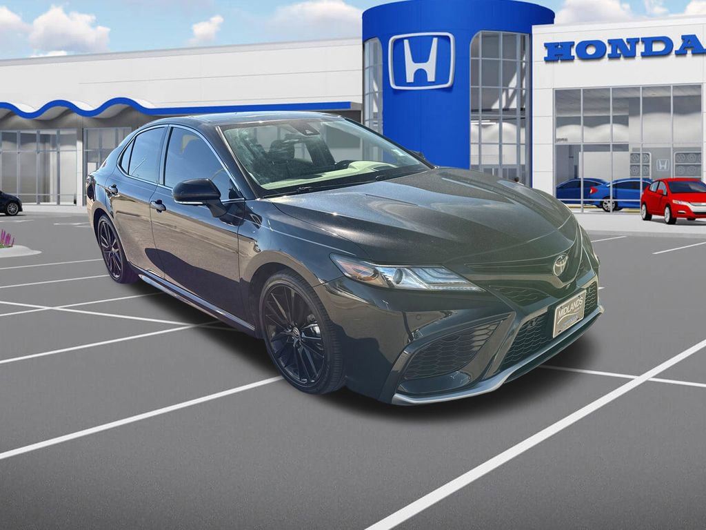 Used 2024 Toyota Camry XSE w/ Navigation Package image 1