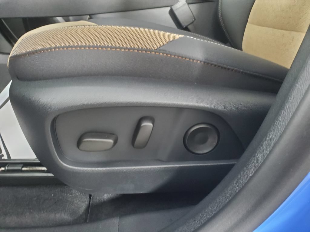 New 2026 Chevrolet Equinox ACTIV w/ Safety and Technology Package AWD/4WD image 12