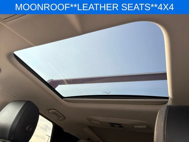 Used 2020 Land Rover Discovery Landmark AWD/4WD image 28