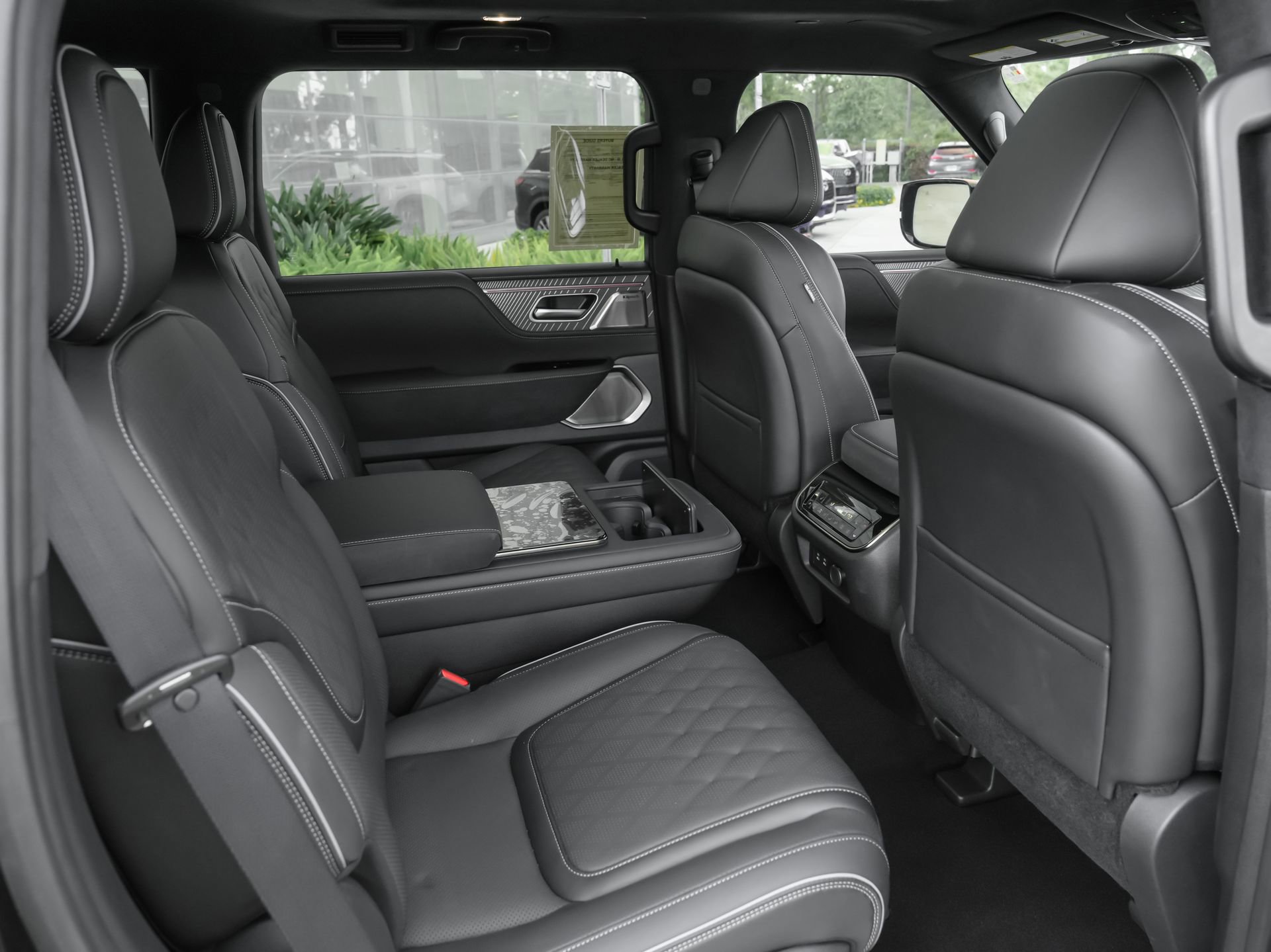 Certified 2026 INFINITI QX80 Autograph w/ Premium Cargo Package AWD/4WD image 35