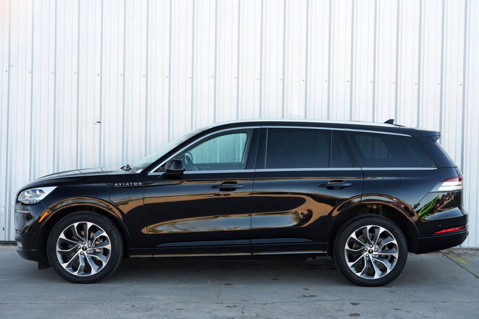 Used 2023 Lincoln Aviator Grand Touring w/ Equipment Group 301A image 53