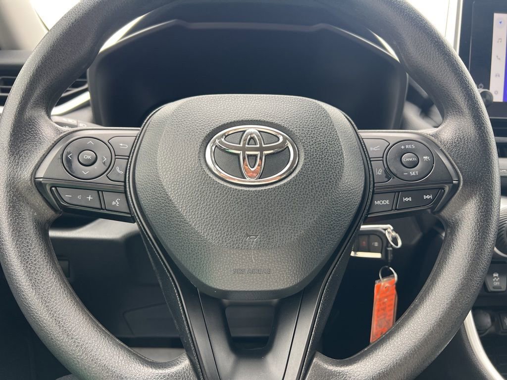 Used 2025 Toyota RAV4 LE image 20