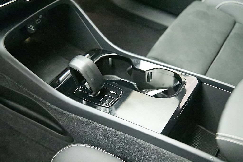 Certified 2023 Volvo XC40 Recharge Plus w/ Protection Package Premier AWD/4WD image 16
