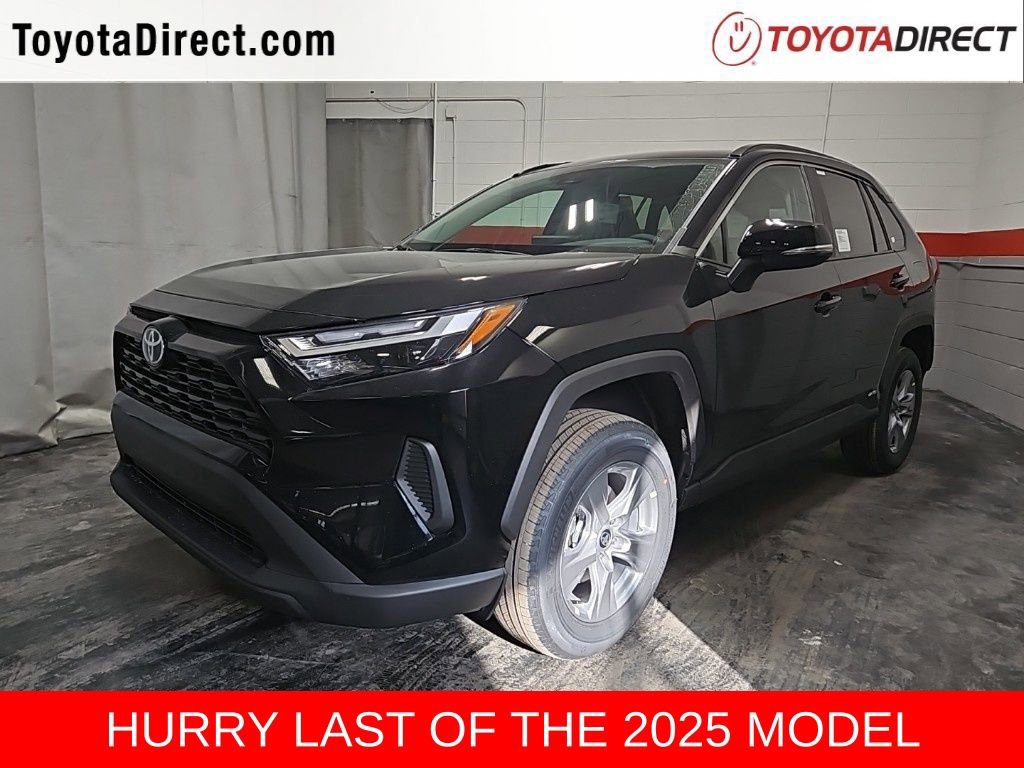 New 2025 Toyota RAV4 XLE image 3