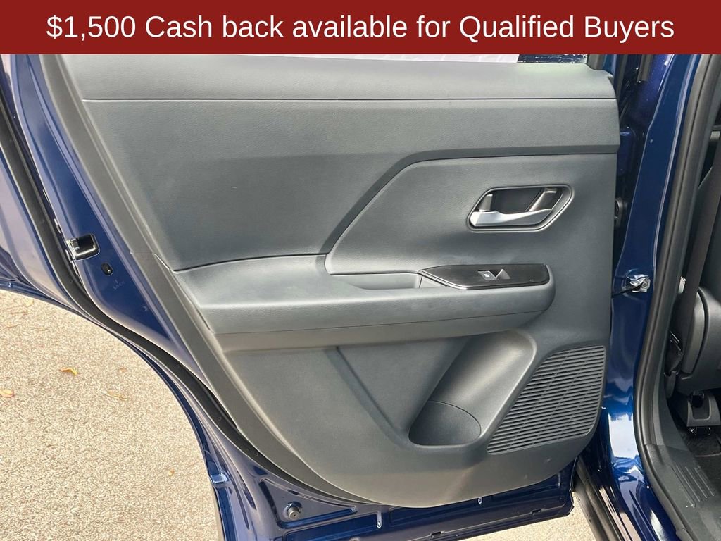 New 2026 Nissan Kicks SR w/ Cold Weather Package image 22