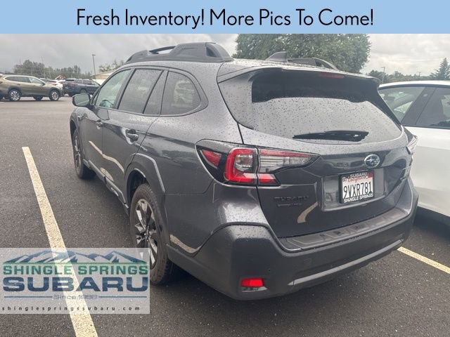 Used 2025 Subaru Outback Onyx Edition image 3