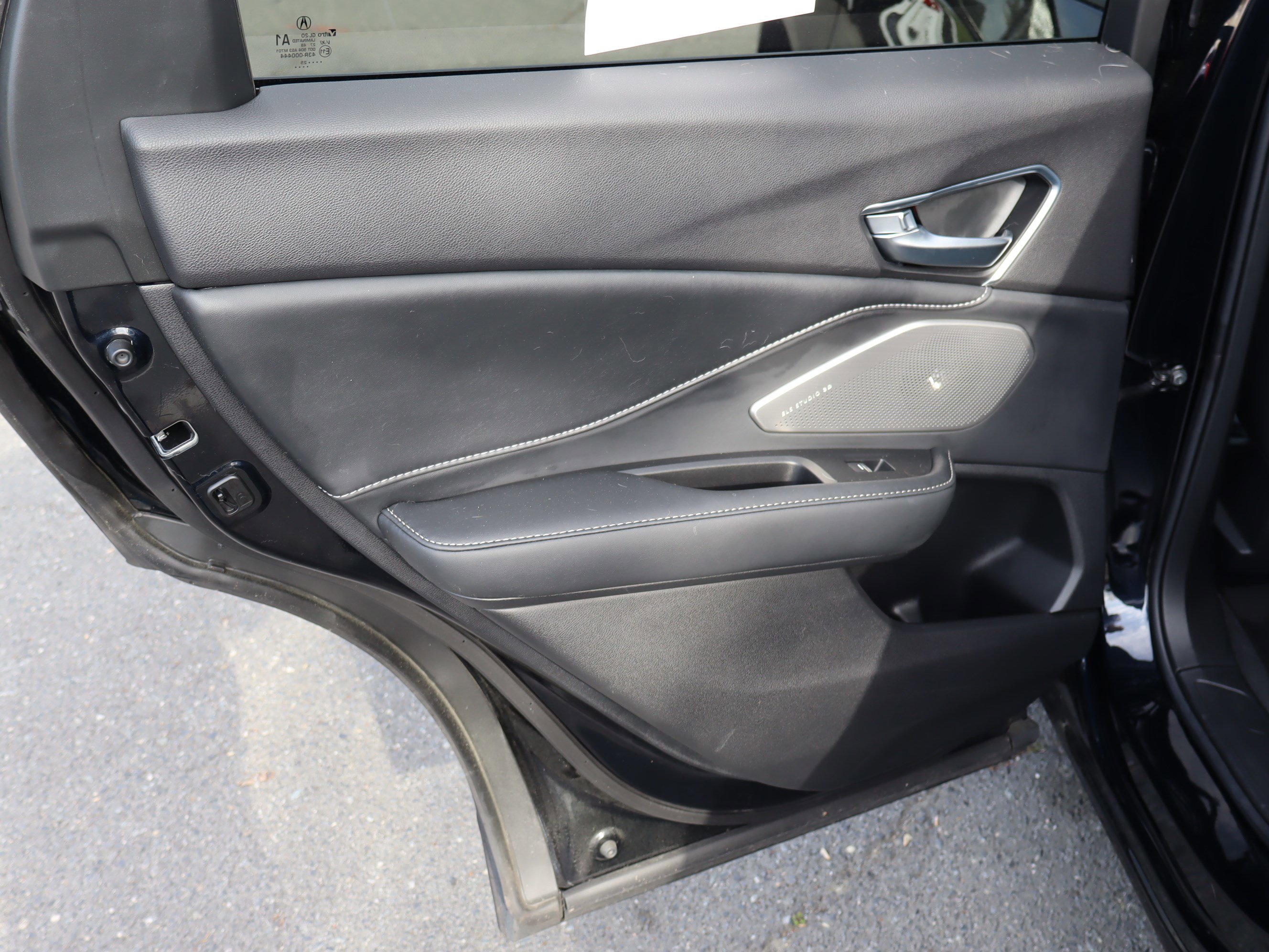Used 2025 Acura RDX SH-AWD w/ Advance Package image 31