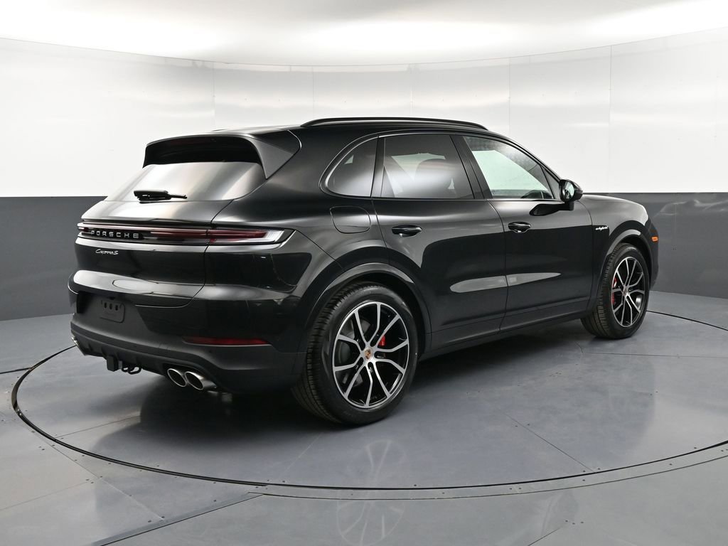 New 2026 Porsche Cayenne S image 8