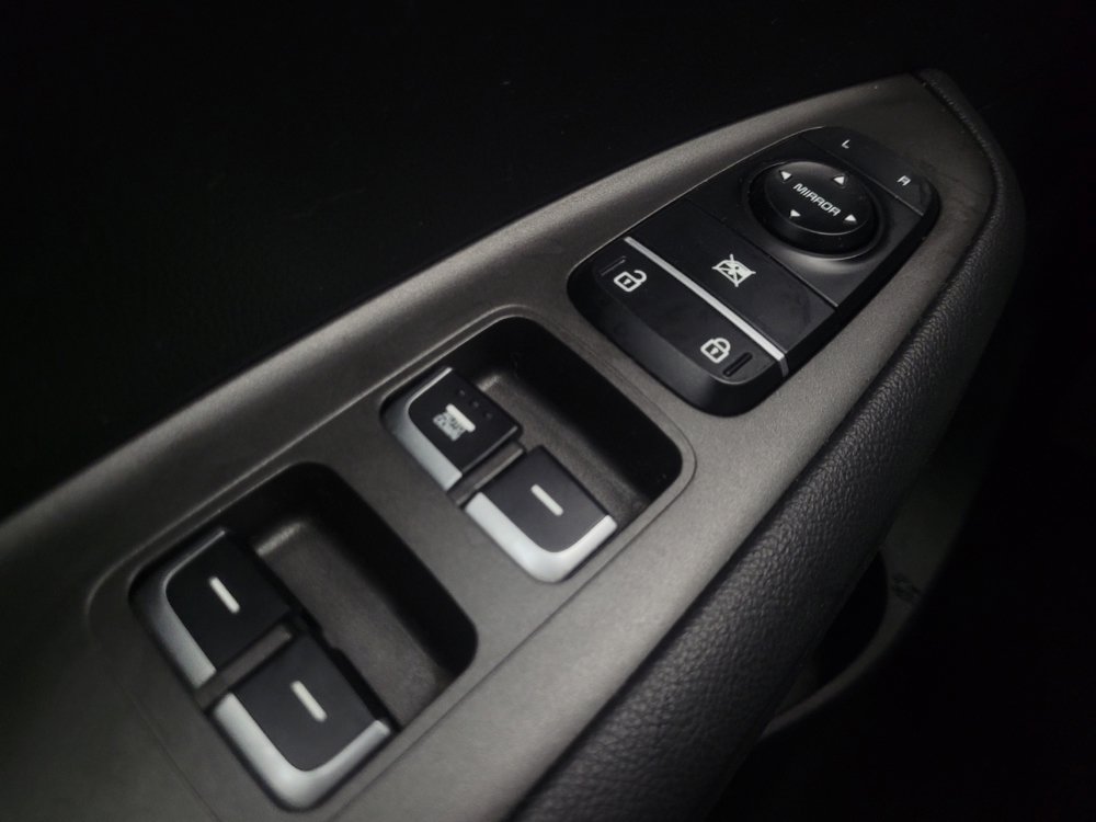 Used 2017 Kia Optima LX FWD image 27