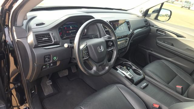 Used 2021 Honda Pilot Touring image 12