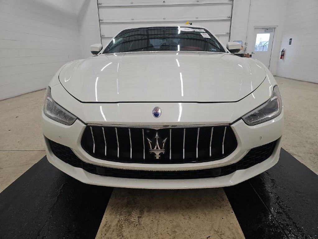 Used 2019 Maserati Ghibli S GranLusso image 2