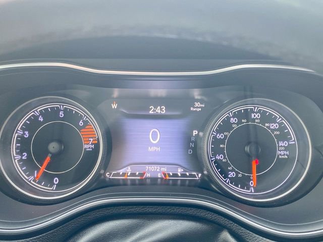 Used 2019 Jeep Cherokee Limited image 11