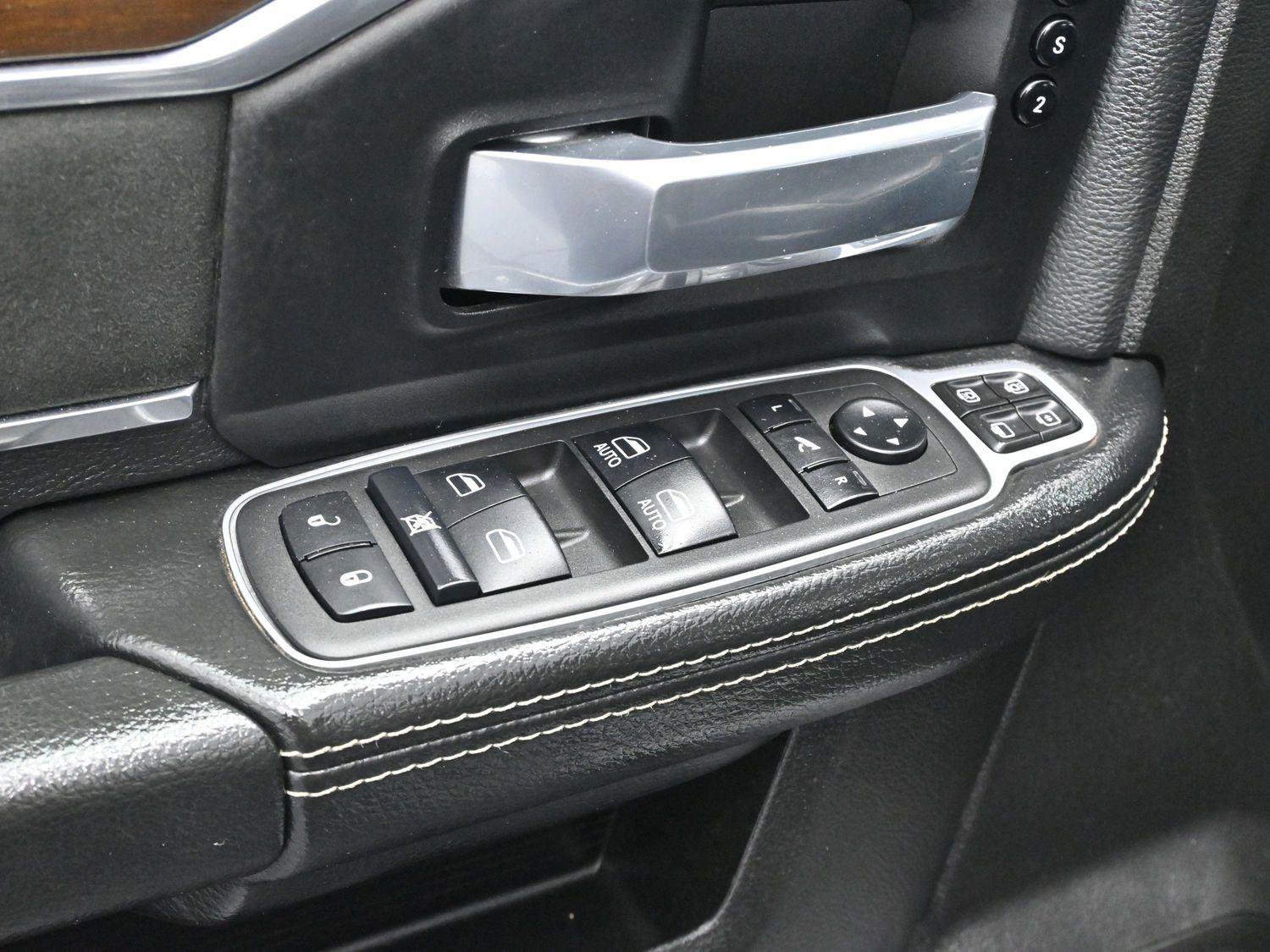 Used 2024 RAM 2500 Laramie w/ Safety Group image 10