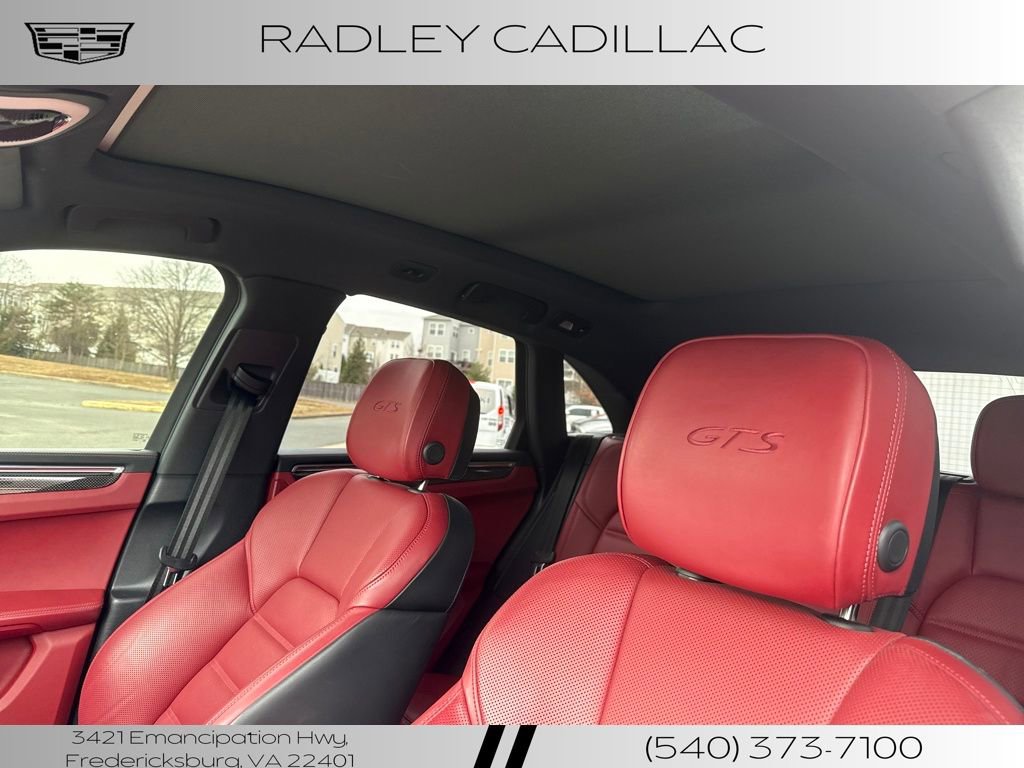 Used 2023 Porsche Macan GTS image 2