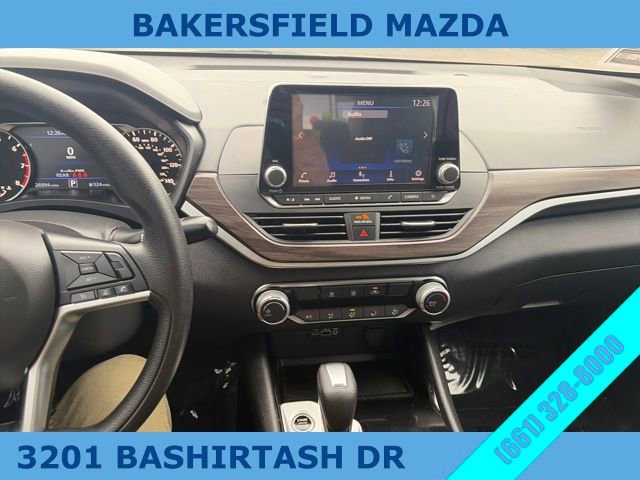 Used 2024 Nissan Altima 2.5 SV image 17