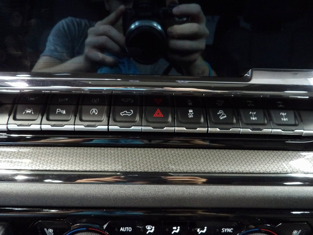 Used 2024 Chevrolet Silverado 1500 ZR2 w/ Technology Package image 48