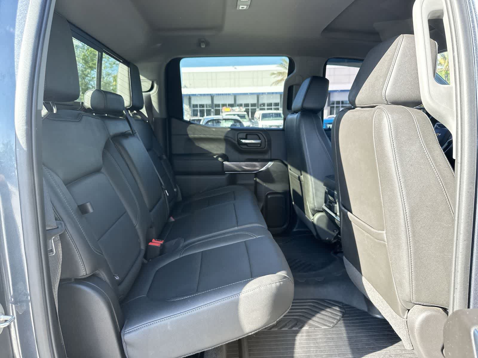 Used 2022 Chevrolet Silverado 1500 LTZ AWD/4WD image 16