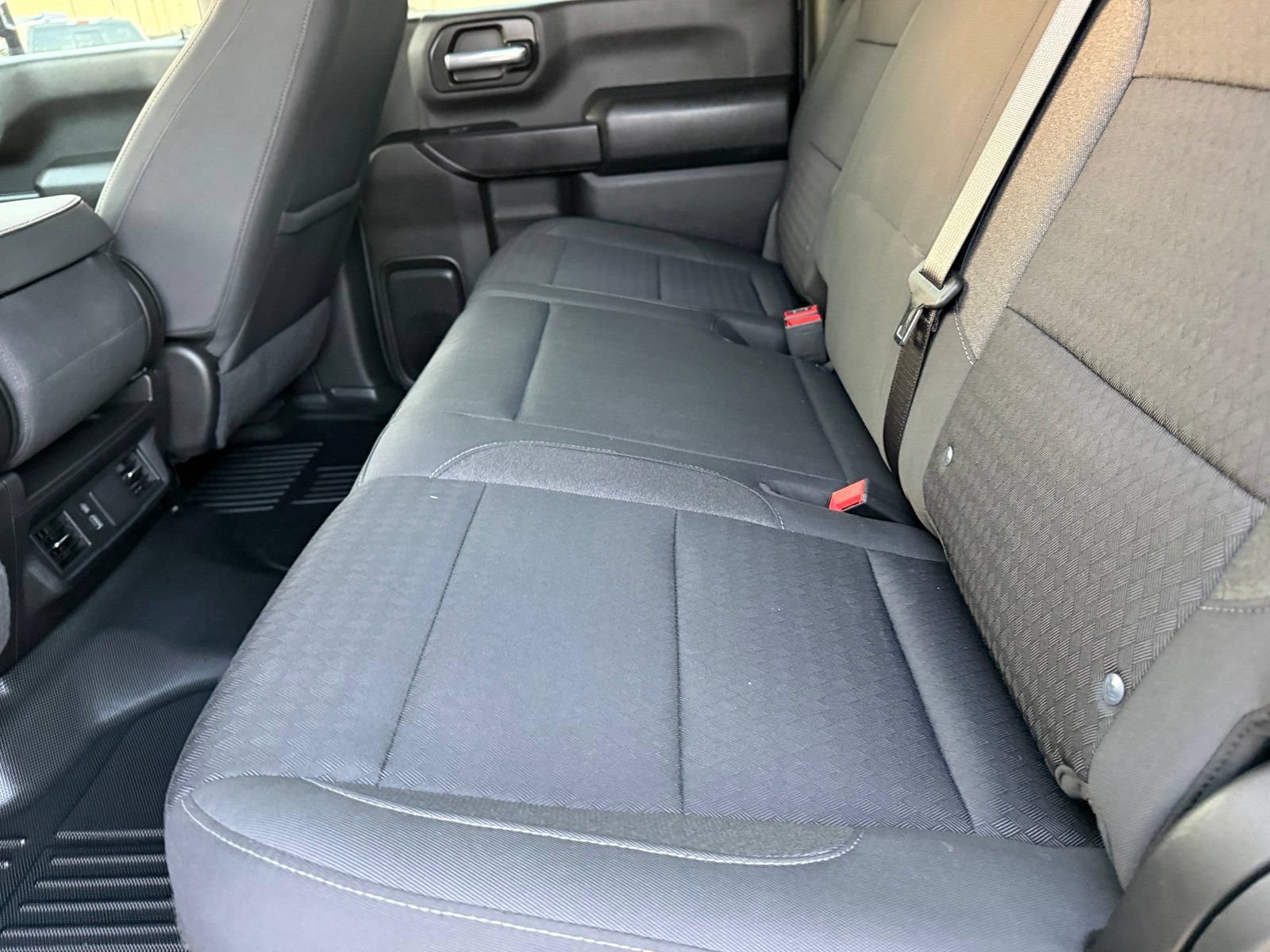 Used 2024 Chevrolet Silverado 2500 Custom w/ Custom Value Package AWD/4WD image 19