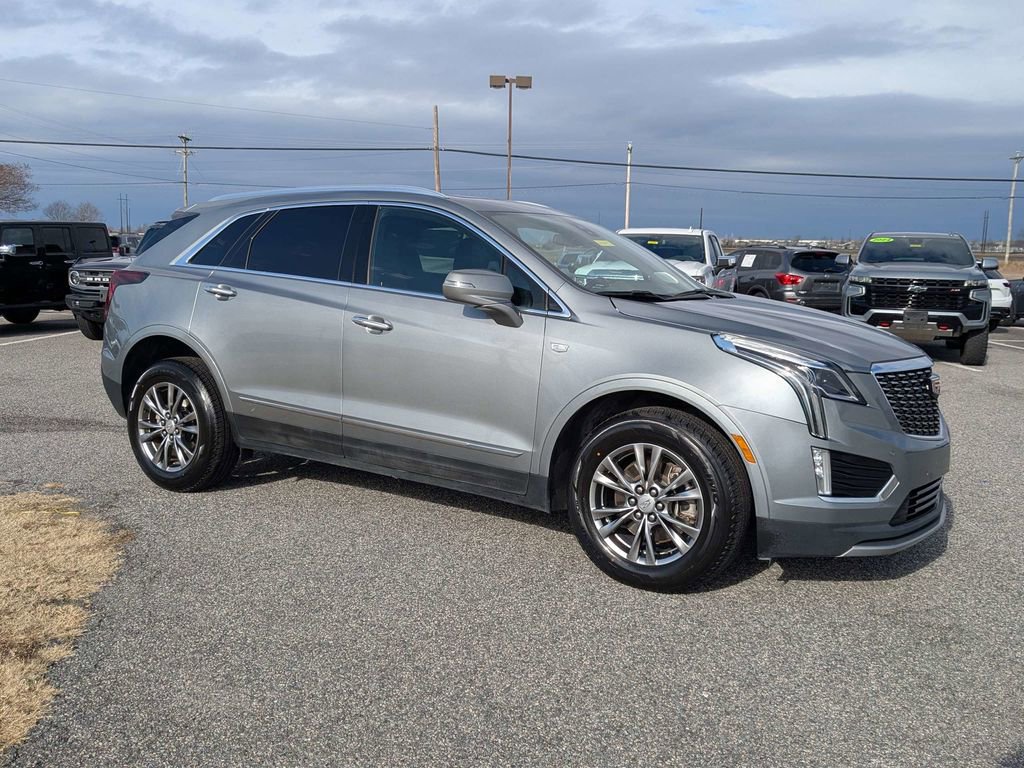 Used 2023 Cadillac XT5 Premium Luxury image 3