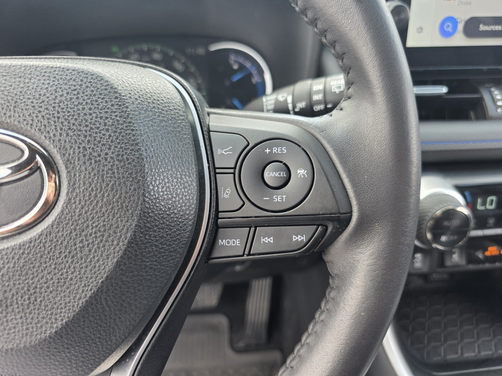 Certified 2024 Toyota RAV4 XSE AWD/4WD image 26