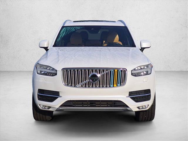 Used 2016 Volvo XC90 T6 Inscription w/ Vision Package AWD/4WD image 2