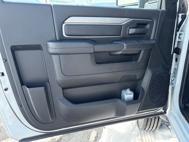 New 2026 RAM 5500 Tradesman w/ Chrome Appearance Group image 11