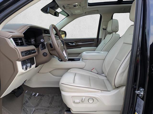 Used 2023 GMC Yukon Denali w/ LPO, Floor Liner Package RWD image 16