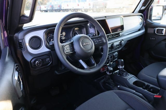 New 2026 Jeep Gladiator Sport AWD/4WD image 13