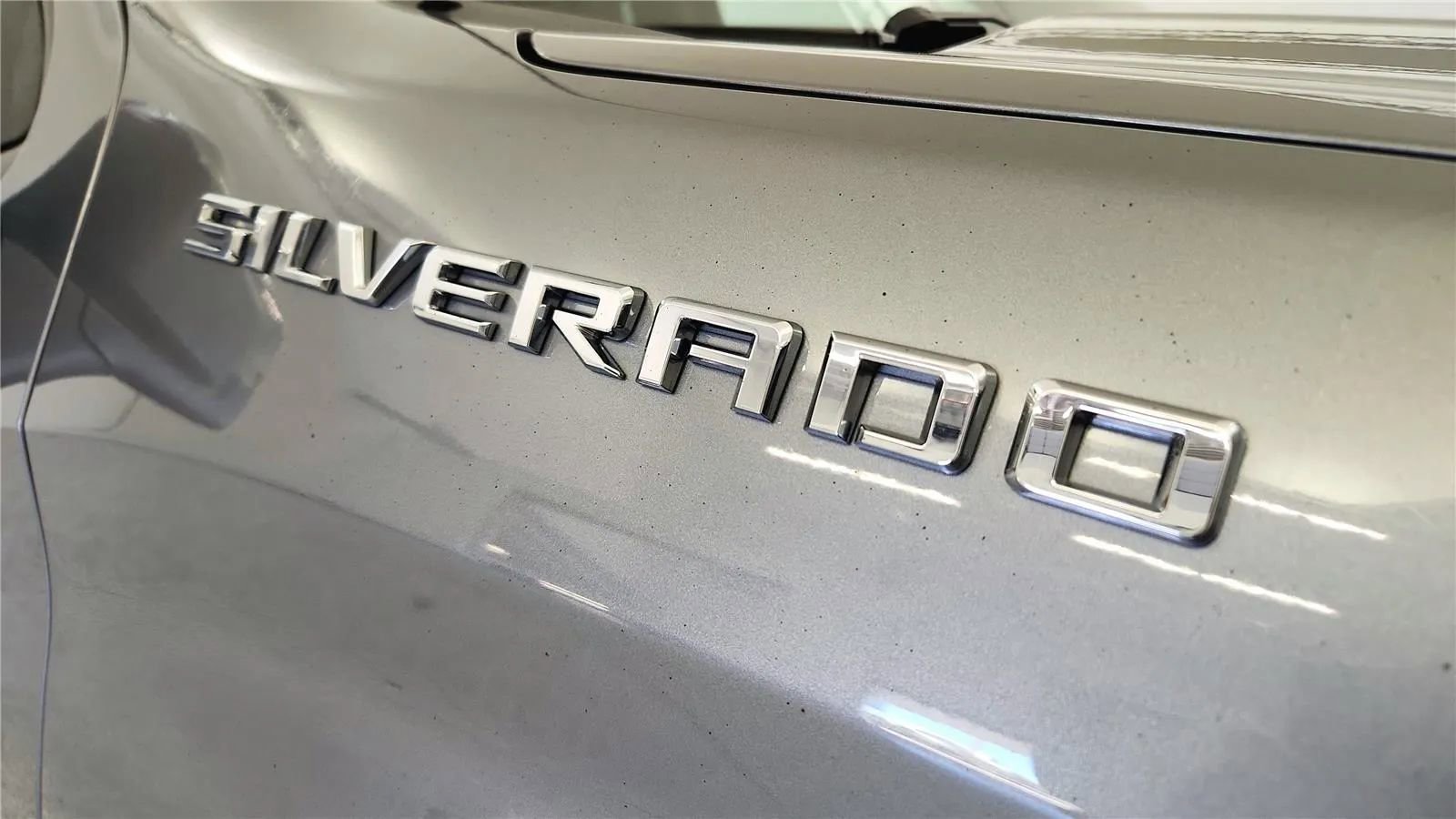 Used 2021 Chevrolet Silverado 1500 LT AWD/4WD image 17
