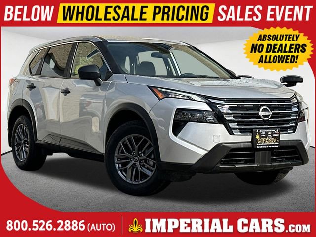 Used 2025 Nissan Rogue S image 1
